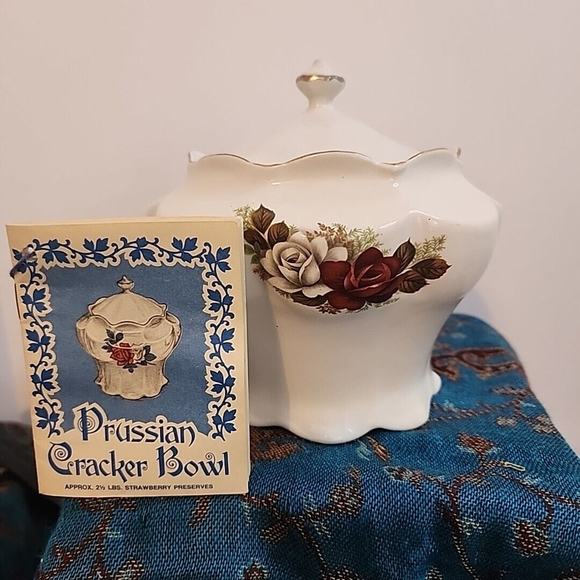 The House Of Webster Ceramics Prussian Covered Biscuit Jar Roses - Picture 1 of 12
